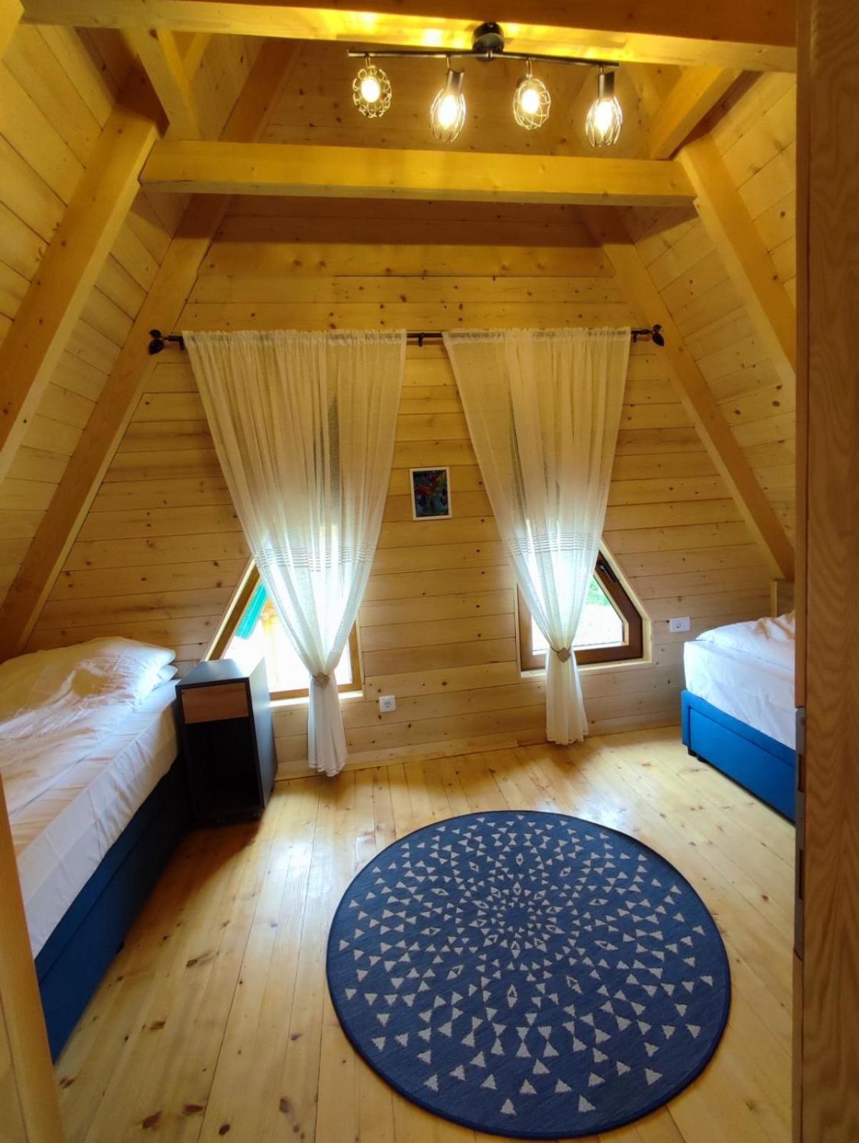 Stone Point Villas 자블야크 외부 사진